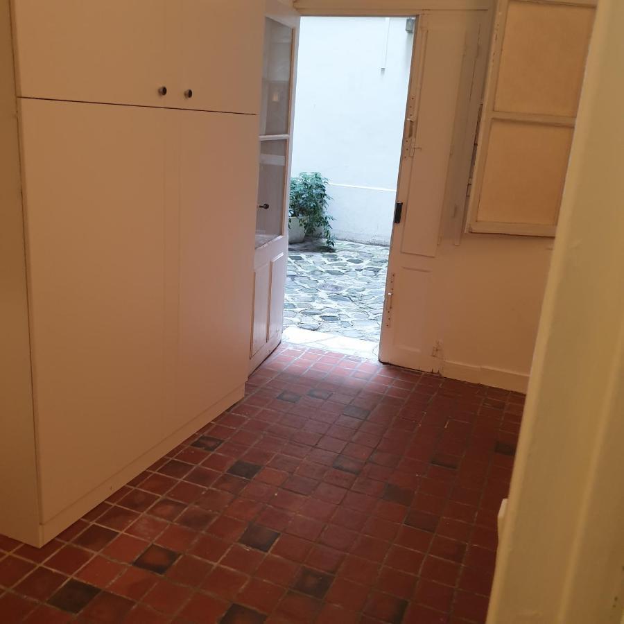 Le Studio Des Enfants Rouges Apartment Paris Bagian luar foto